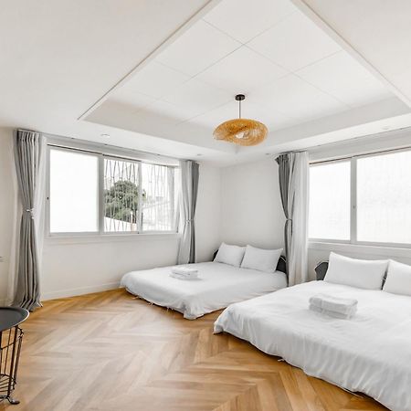 32小巷弄 Hotel Tainan Luaran gambar