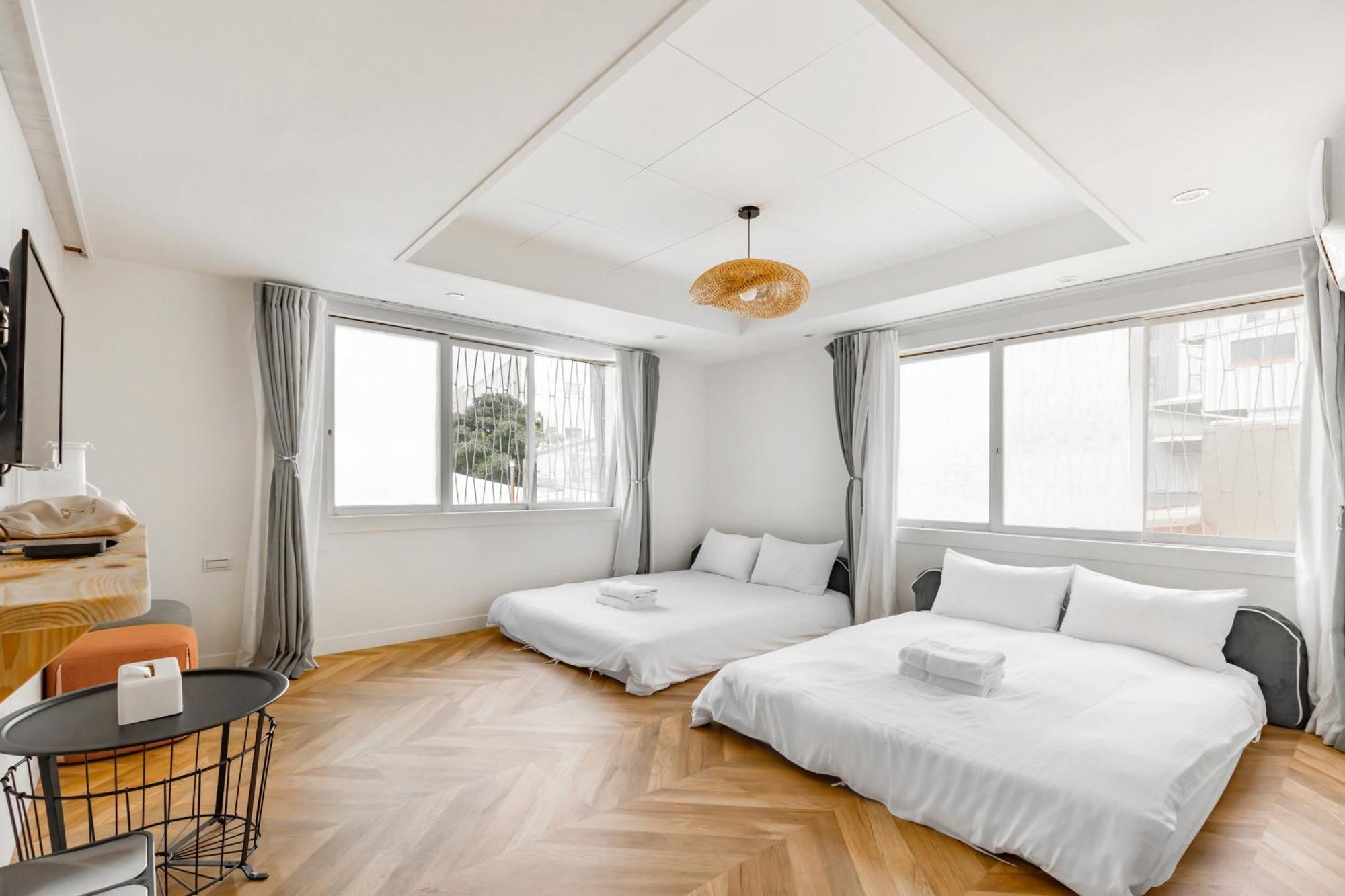 32小巷弄 Hotel Tainan Luaran gambar