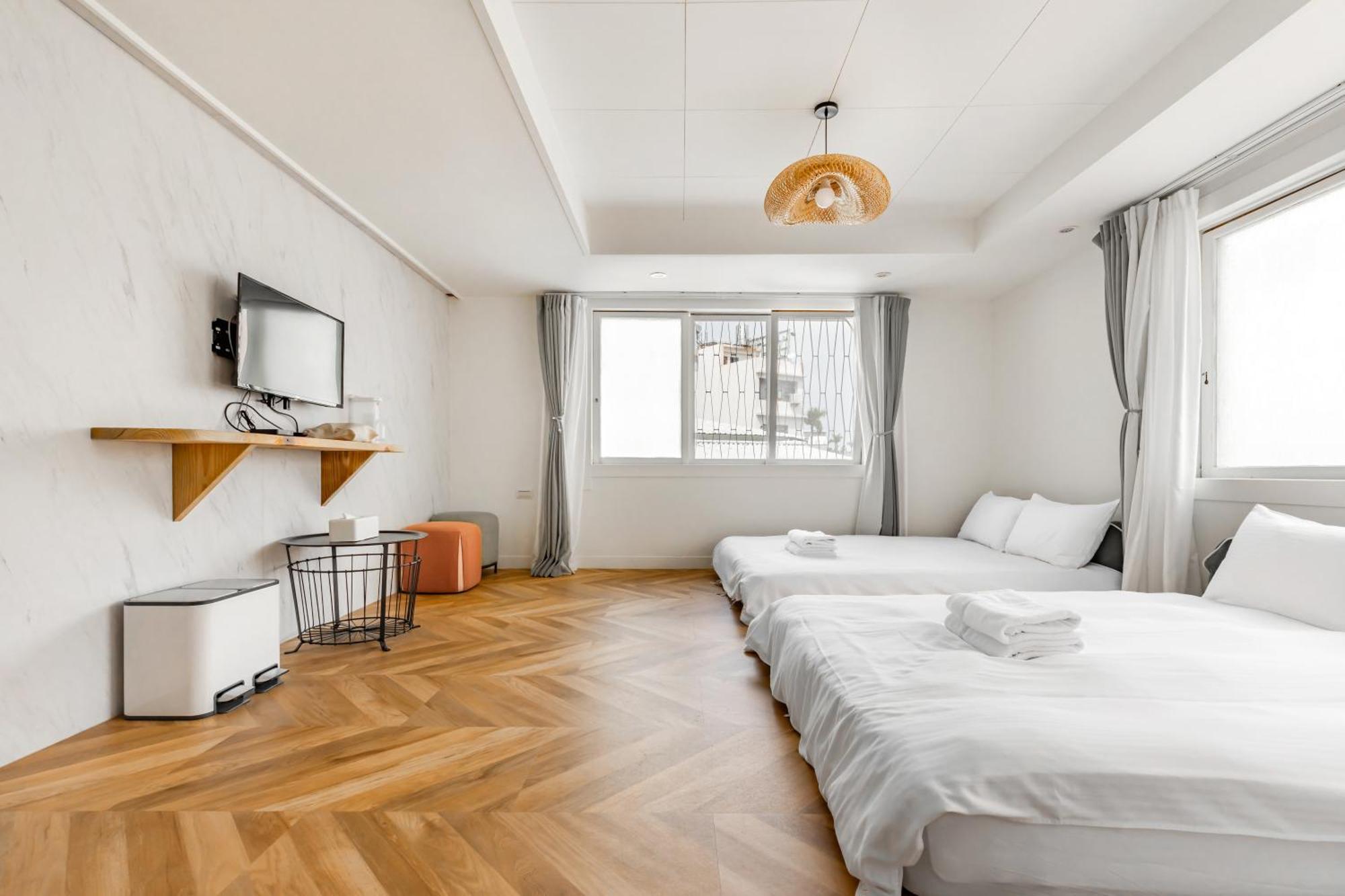 32小巷弄 Hotel Tainan Luaran gambar