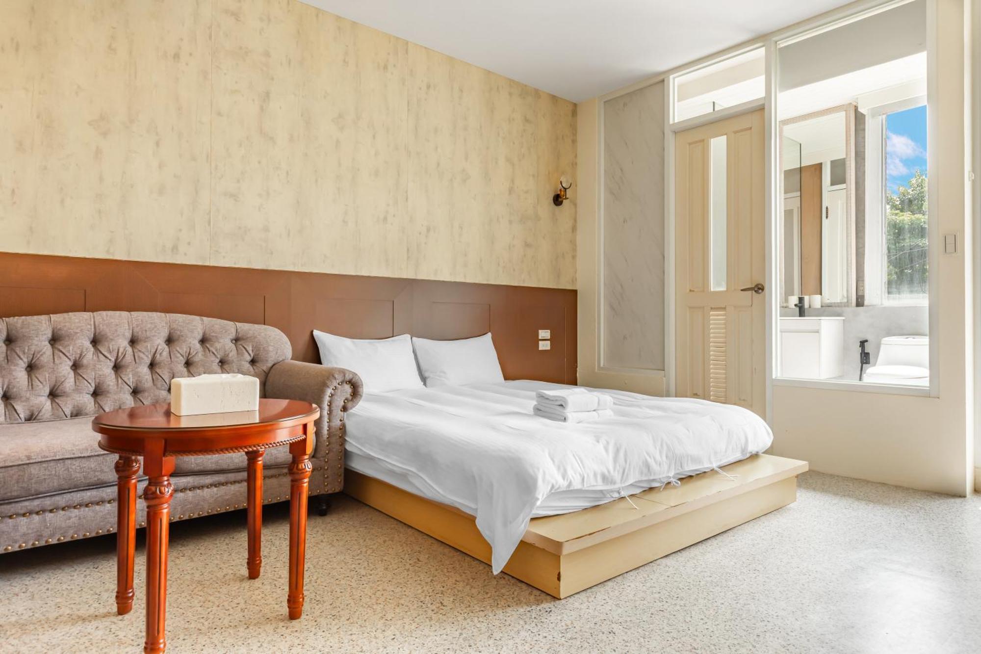 32小巷弄 Hotel Tainan Luaran gambar