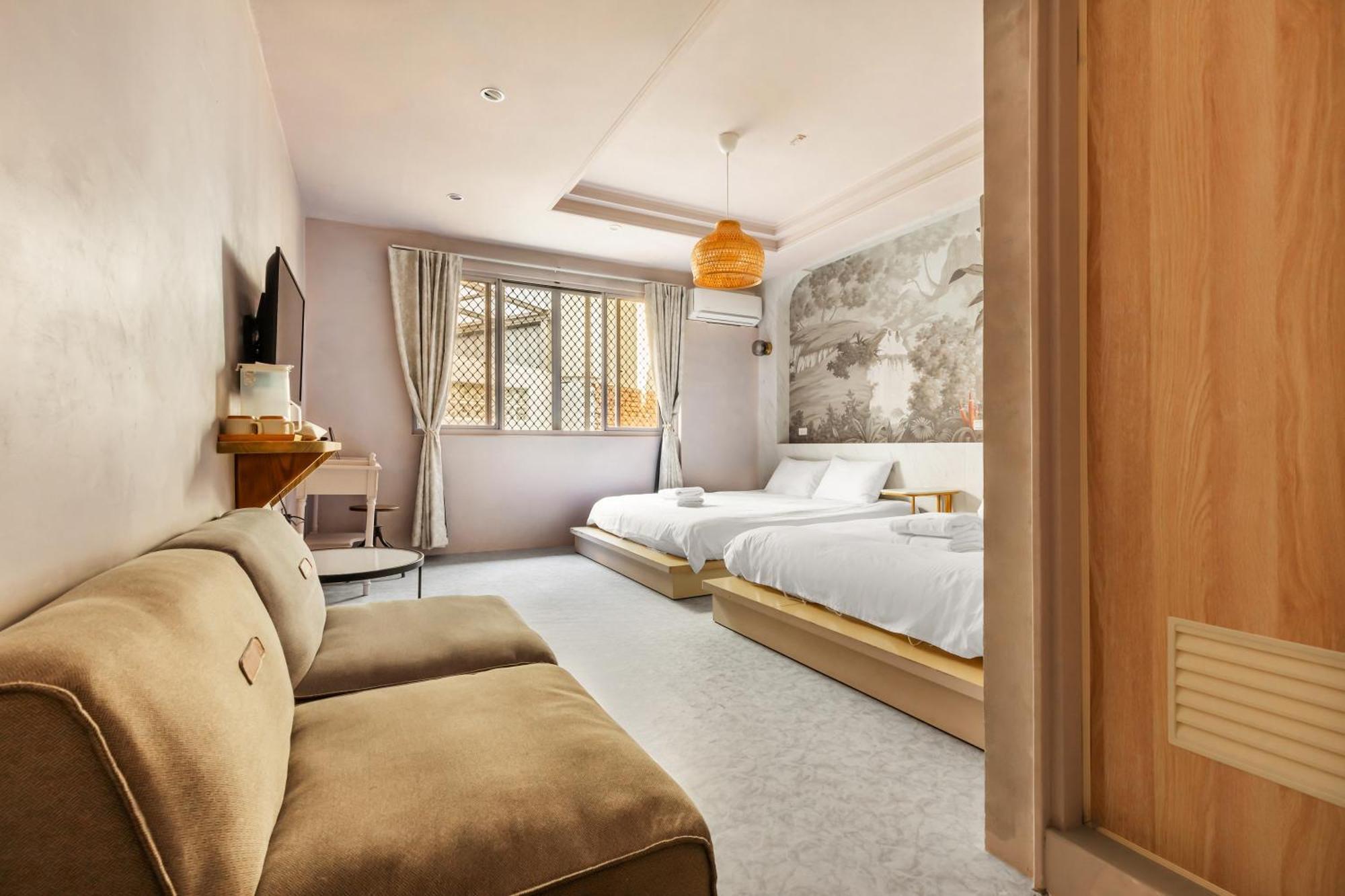 32小巷弄 Hotel Tainan Luaran gambar